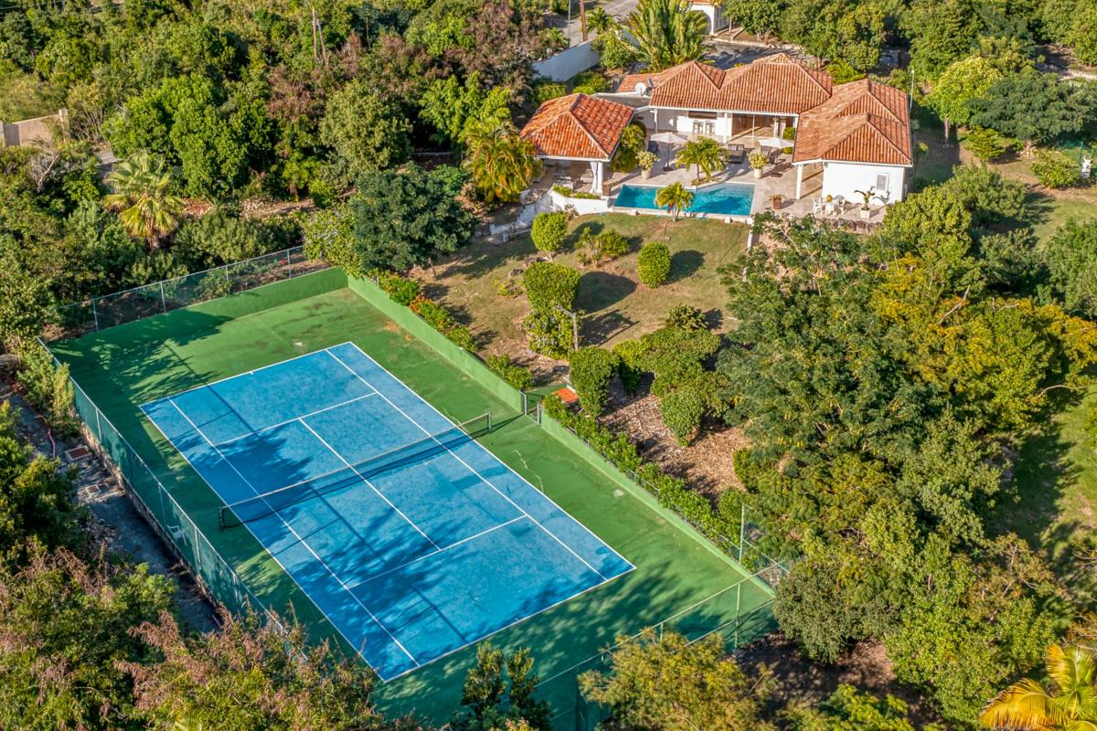 St Martin luxury Villa - Tennis court